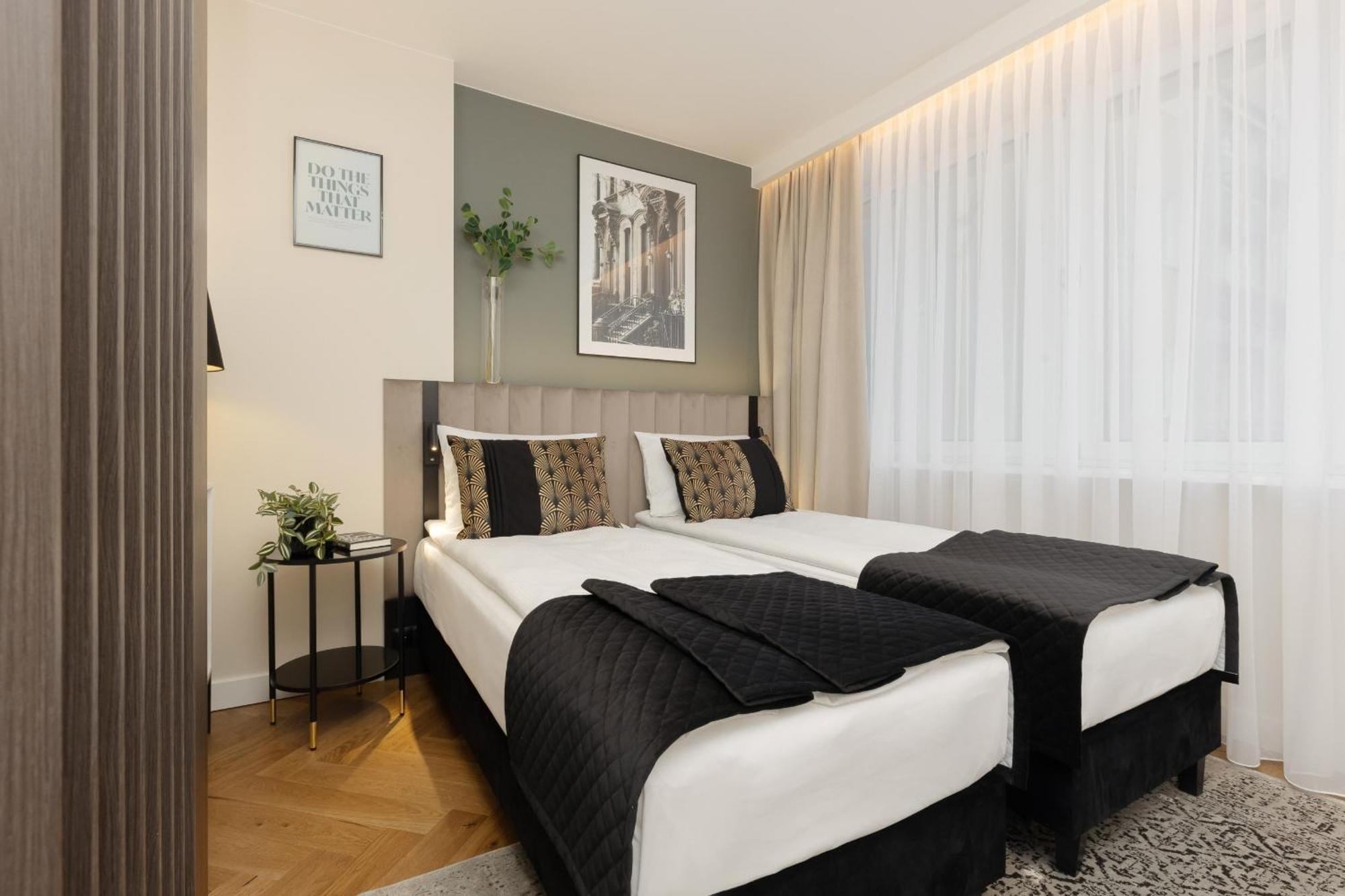 Lux Blue Moon Center Foksal By Renters Prestige Apartament Warszawa