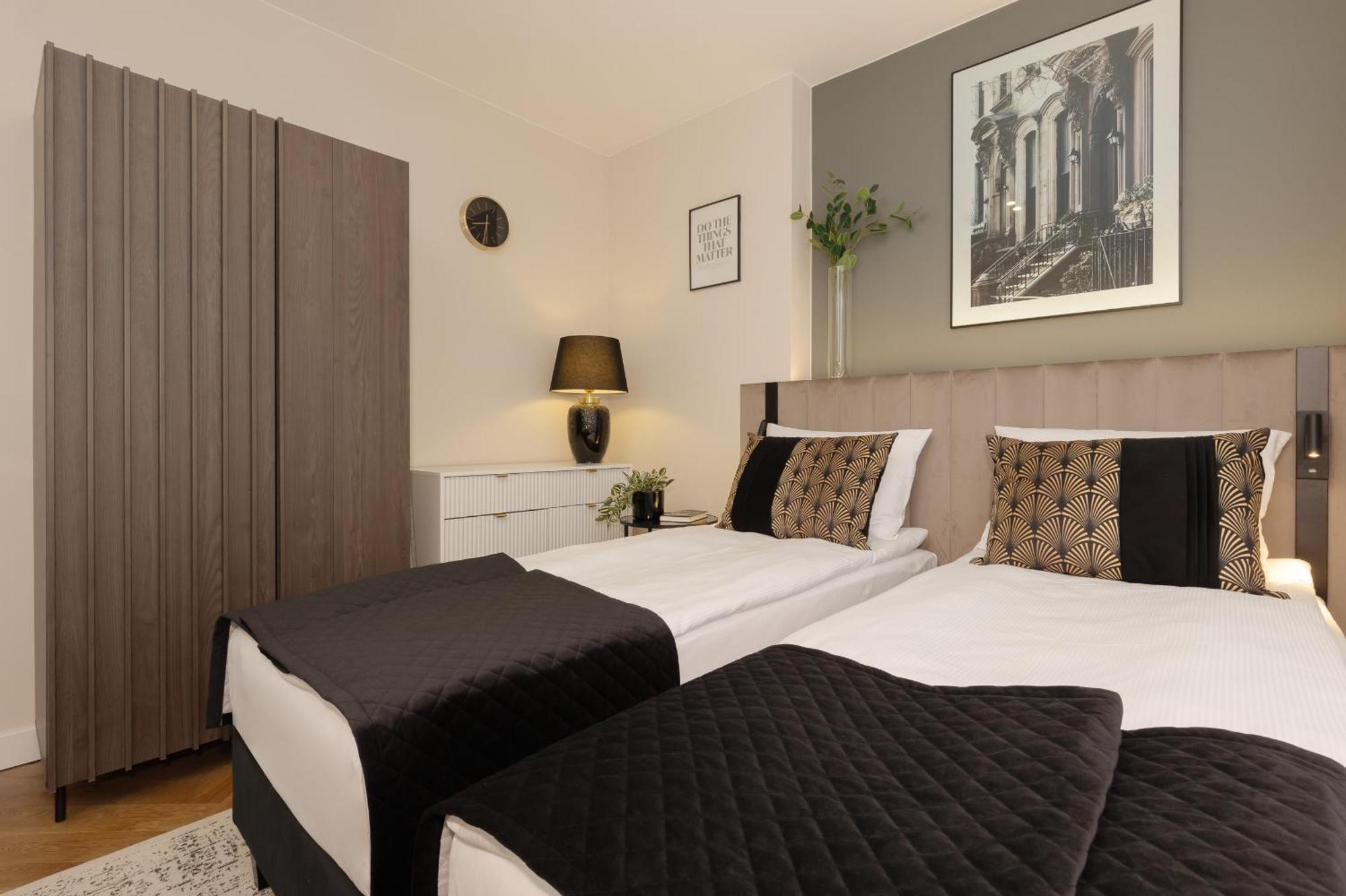Lux Blue Moon Center Foksal By Renters Prestige Apartament
