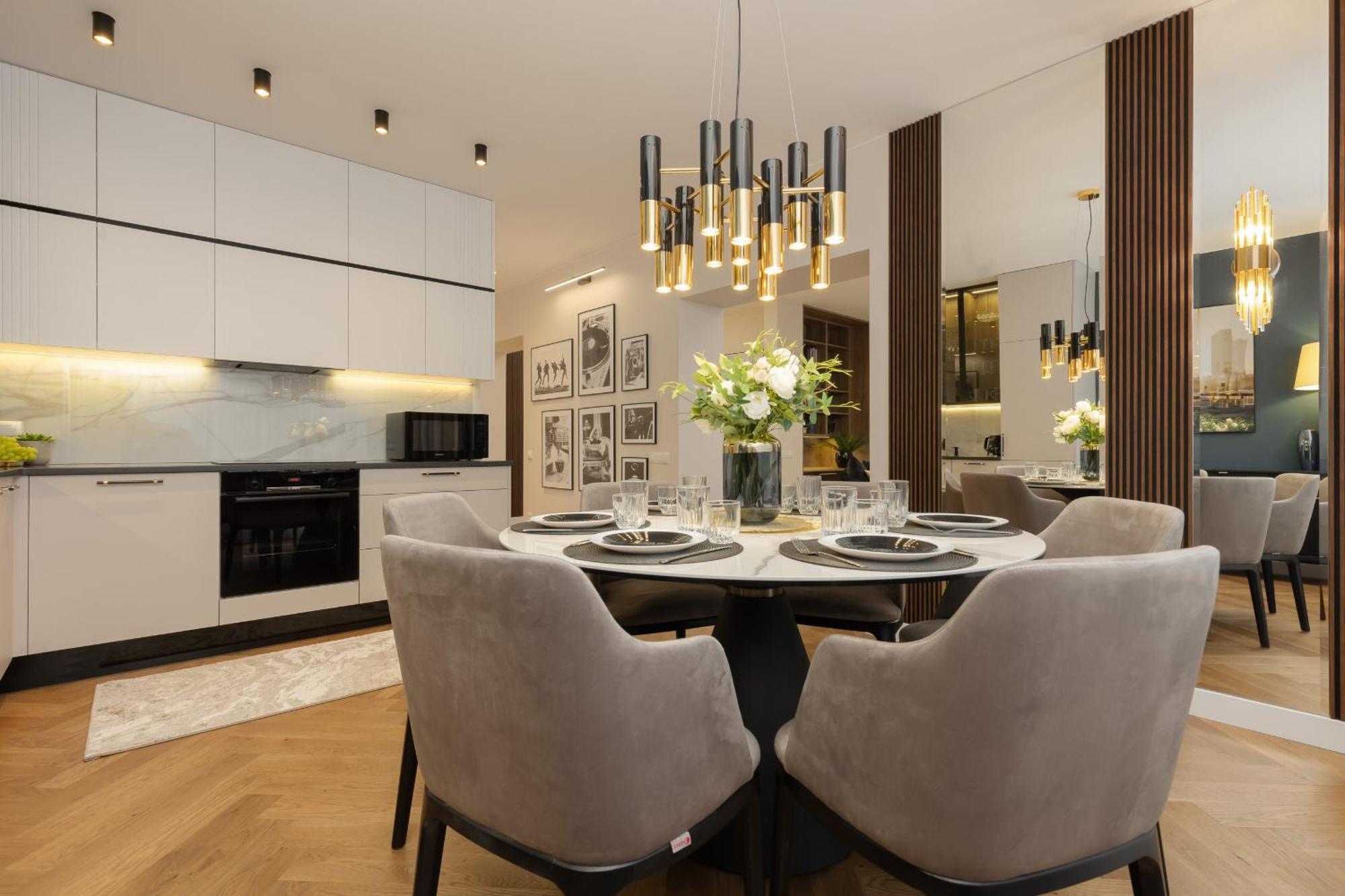 Apartament Lux Blue Moon Center Foksal By Renters Prestige